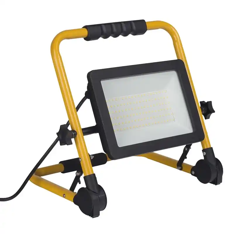 LED STRÅLKASTARE 100W/230V 5M KABEL Fynd