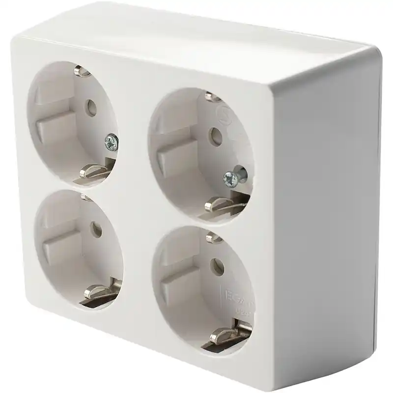 Populärt val VÄGGUTTAG 4-VÄGS IP20 JORDAD